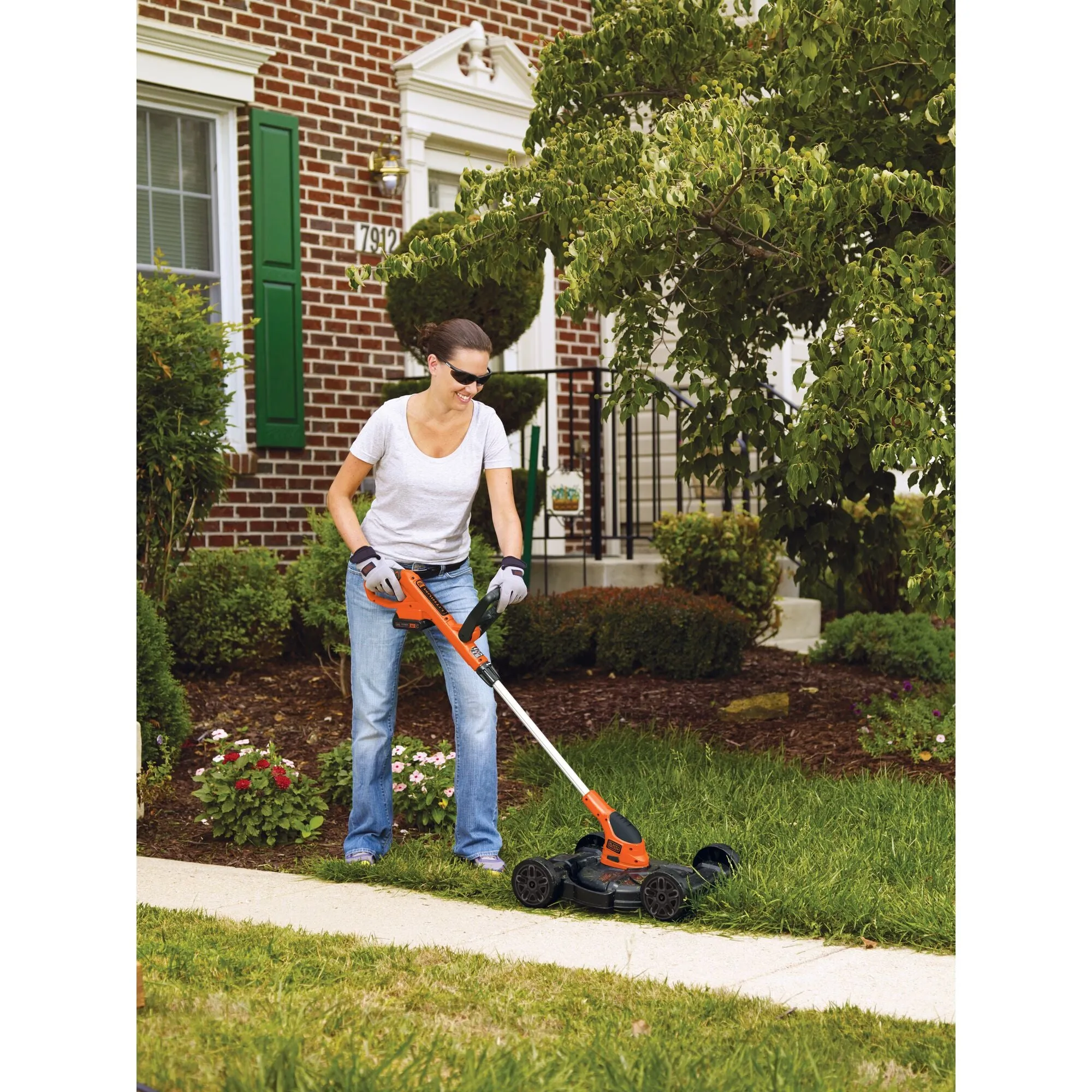 20V MAX* 3-in-1 Compact Mower, 12-Inch