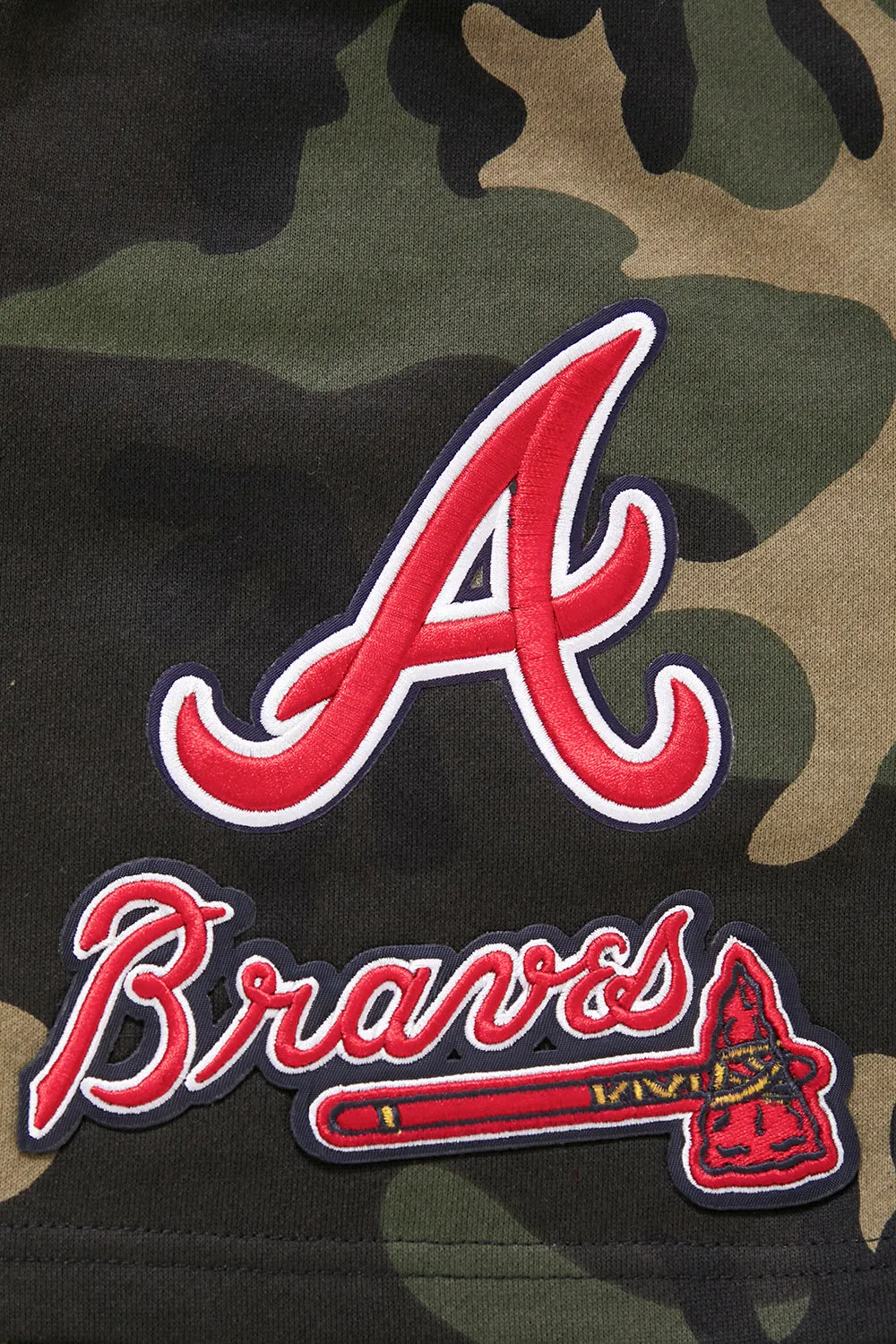 MLB ATLANTA BRAVES STACKED LOGO MEN'S SHORT CAMO (CAMO)